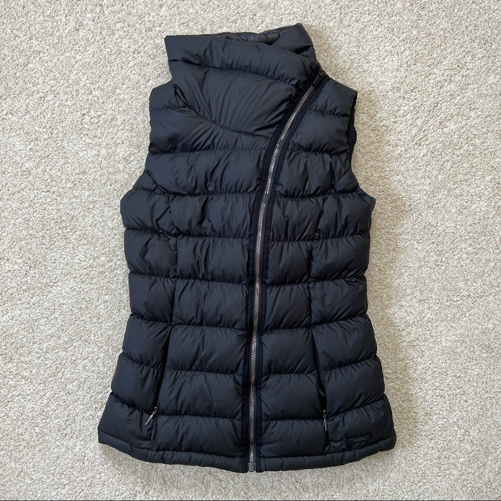 Athleta Puffy Vest